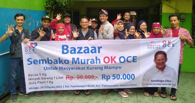 Ratusan Masyarakat Pademangan Barat Terbantukan Kebutuhan Pokok Lewat Sembako Murah OK OCE 