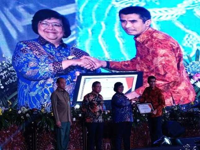 Komitmen Jaga Lingkungan Bagi Masyarakat, PT Tunas Inti Abadi Terima Penghargaan Kegiatan Rehabilitasi dan Reklamasi Terbaik dari KLHK