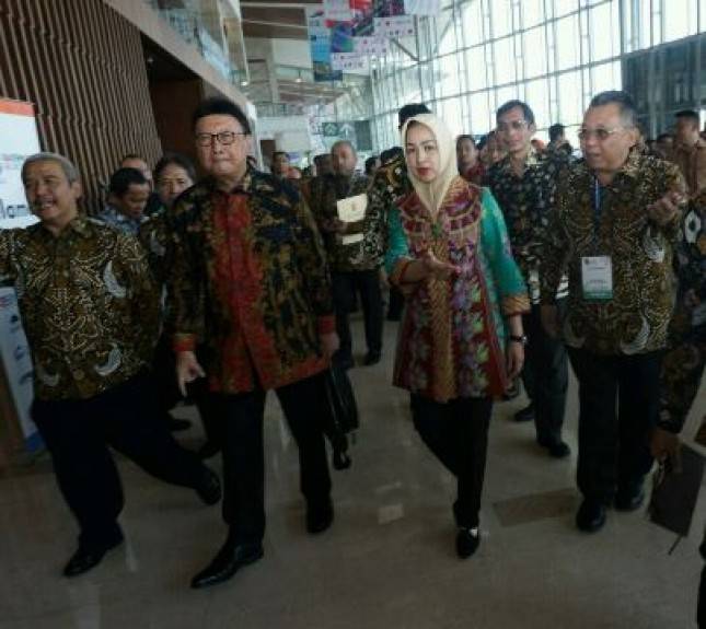 Mendagri Minta Pemda Permudah Bagi Swasta Akan Berinvestasi