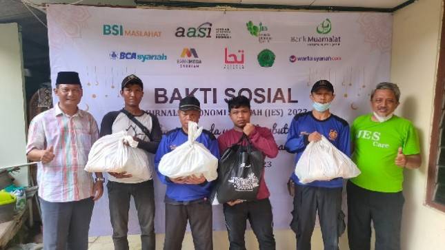 JES Berikan 80 Paket Sembako kepada Masyarakat Kurang Mampu