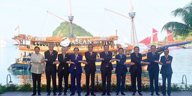 Puncak KTT Ke-42 ASEAN Dimulai, Presiden Jokowi Sambut Para Pemimpin ASEAN