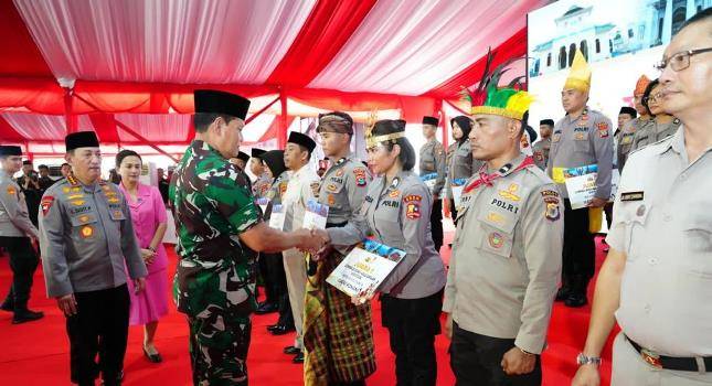 Panglima TNI  Laksamana Yudo Margono: Selamat Hari Bhayangkara Ke-77, Semoga TNI-Polri Tetap Bersinergi Untuk NKRI