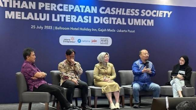 Dinas PPKUKM DKI Jakarta Gelar Pelatihan Cashless Society