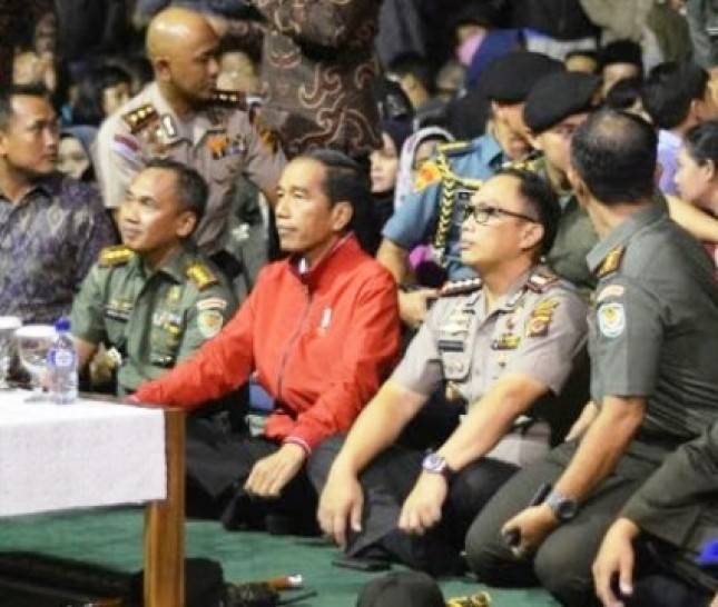 Presiden Jokowi dan Panglima TNI Nonton Film G30S/PKI di Bogor