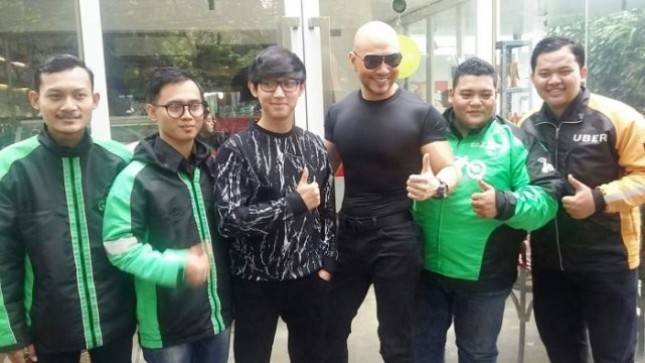 Meski Sudah Terkenal, Deddy Corbuzier Minta Band OJOL Binaannya Tetap Operasi