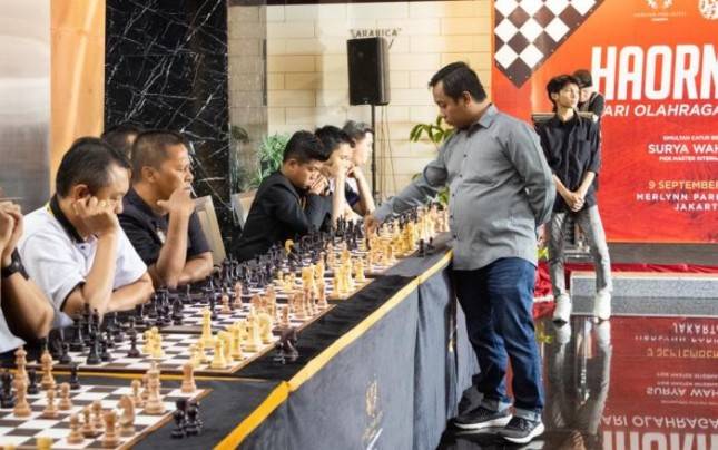 Merlyn Park Hotel Jakarta Gelar Acara Simultan Catur. 30 Pemain pilihan Melawan Seorang FIDE Master International