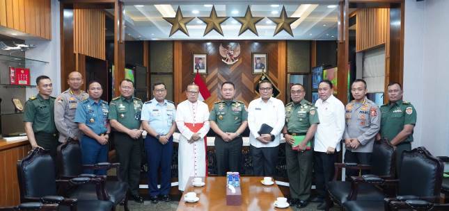 Dibutuhkan Parohkat berkualifikasi Pastor Tertahbis Mengikuti Pendidikan Perwira Karir  di Angkatan Darat 
