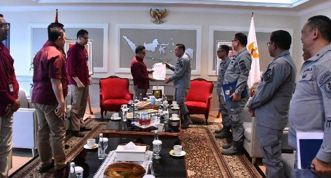 Kepala Bakamla RI Terima Surat Menteri PANRB Peningkatan Tunjangan Kinerja Pegawai