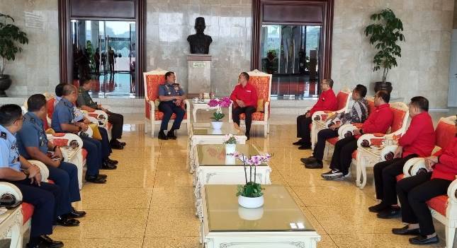 CEO TVOne Apresiasi TNI Sebagai Lembaga yang Paling Dicintai Rakyat