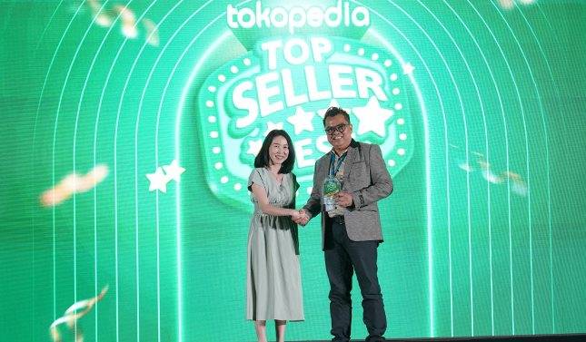 Kimia Farma Raih Penghargaan Di Ajang Top Seller Fest 2023 Dari Tokopedia