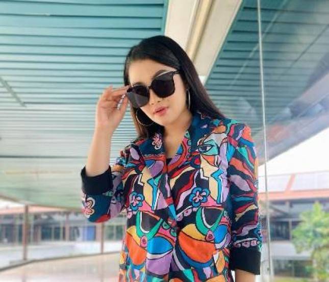 Fitri Carlina Bersaing dengan Bunda Corla di AMI Awards 2023