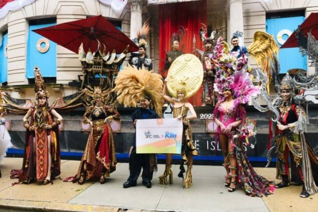 Gelar Fashion Show Di New York, SoKlin dan Jember Fashion Carnaval Bawa Nama Indonesia Semakin Dikenal Di Mata Dunia