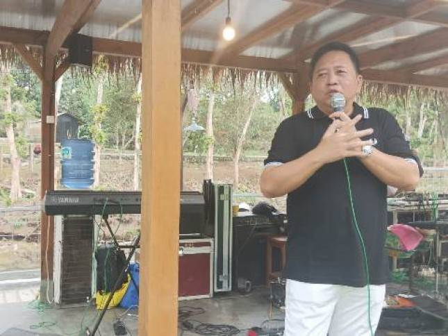 Agi Sugiyanto, Mantan Wartawan yang Menjadi Pengusaha Resto Tepi Kali