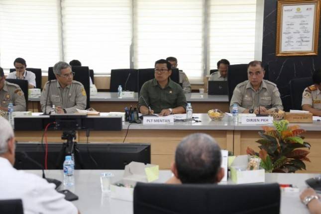 Hadiri Rakor Perunggasan, Plt. Mentan : Harus Hand in Hand dan Tumbuh Bersama