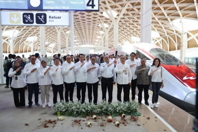Pembelian Tiket Kereta Cepat Whoosh Dapat Dilakukan di BNI Mobile Banking