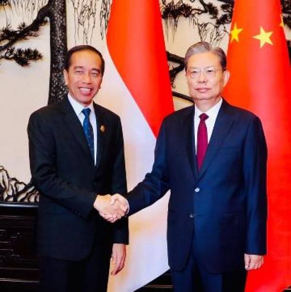 Presiden Jokowi dan Ketua Zhao Leji Apresiasi Peningkatan Kerja Sama Indonesia-RRT