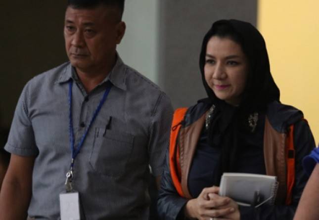 Rita Widyasari Dikonfirmasi Soal Pemberian Izin Perkebunan