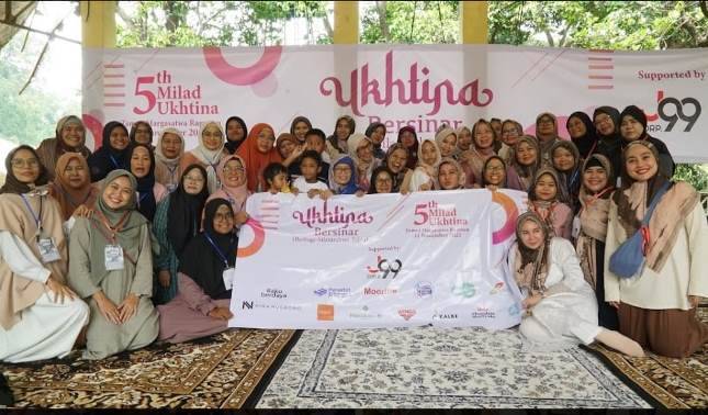 Milad 5 Tahun, Komunitas Pengajian Ukhtina Gelar Kegiatan Silaturahmi dan Berbagi