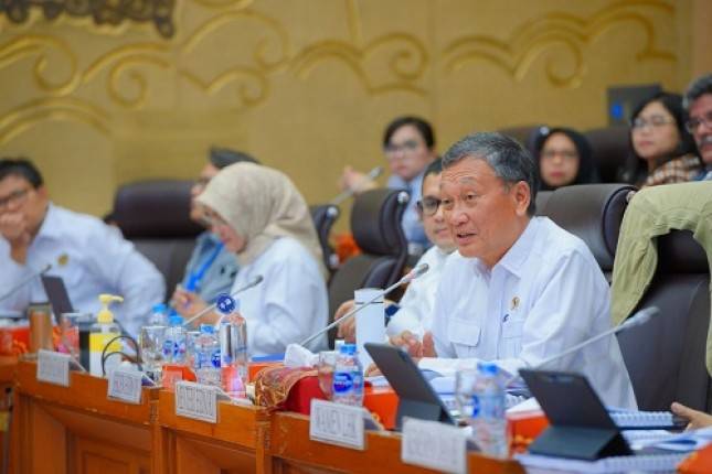 Godok RUU EBET: Tangkis Emisi, Serap Peluang Nilai Ekonomi Karbon