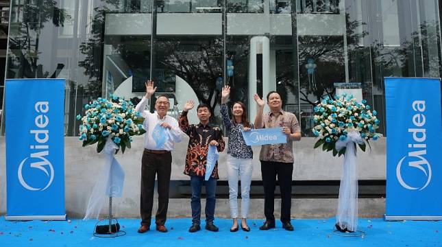 Tingkatkan Pelayanan untuk Konsumen Loyal, Midea Hadirkan Showroom dan Training Center Pertama