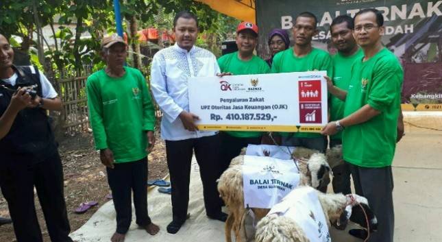 Berdayakan Mustahik, OJK Gandeng BAZNAS Bangun Balai Ternak