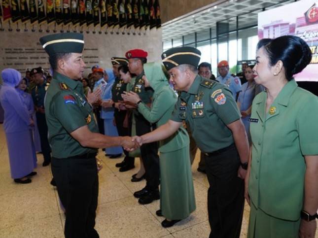 Panglima TNI Terima Laporan Korps Kenaikan Pangkat 12 Perwira Tinggi TNI  