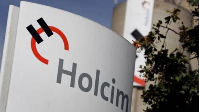 Tiga Pabrik Holcim Sabet Penghargaan Industri Hijau dari Kementerian Perindustrian