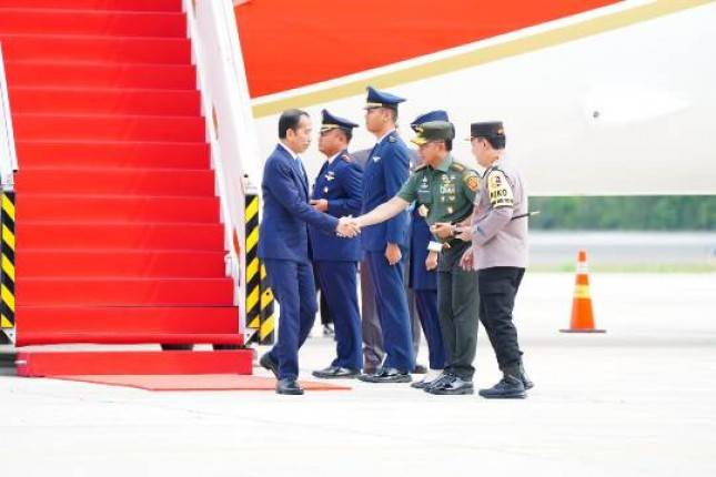 Panglima TNI Sambut Kedatangan Presiden RI Selesai Kunker Ke Tiga Negara ASEAN