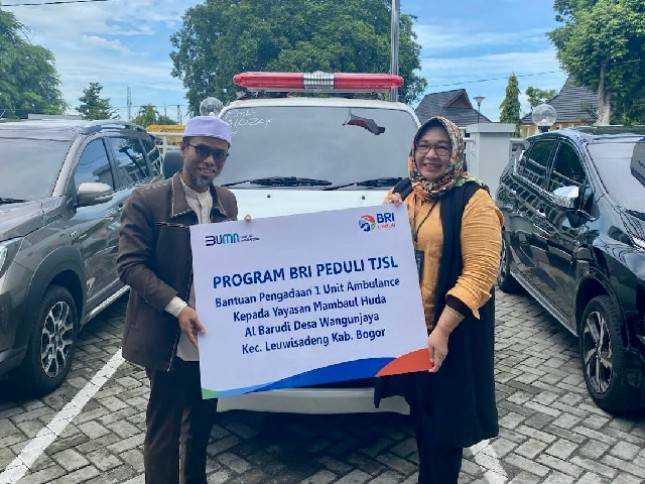 BRI Kanca Bogor Serahkan Bantuan Ambulance untuk Yayasan Mambaul Huda Al Barudi