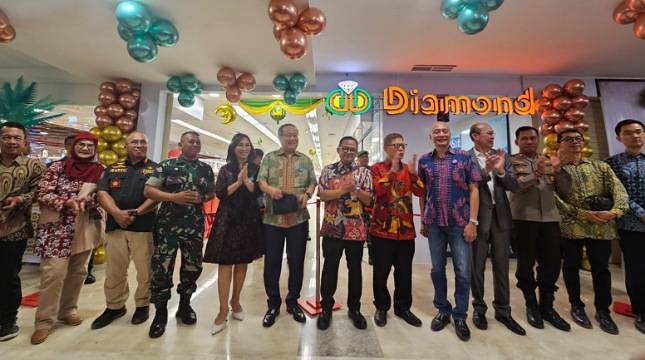 Jadi Gerai Pertama Terbesar Di Bekasi, Diamond Supermarket Revo Mall Resmi Dibuka