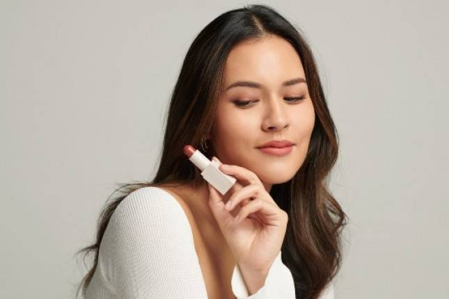 Dengan Raine Beauty, Tetap Tampil Segar dan Menawan Selama Berpuasa di Bulan Ramadan