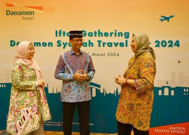 Danamon Syariah Hadirkan Danamon Syariah Travel Fair,  Bantu Nasabah Tunaikan Ibadah Haji dan Umrah Impian
