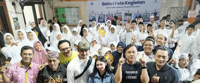 Artis Film Syirik Membuat Ratusan Anak Yatim Pengen Jadi Bintang Film.