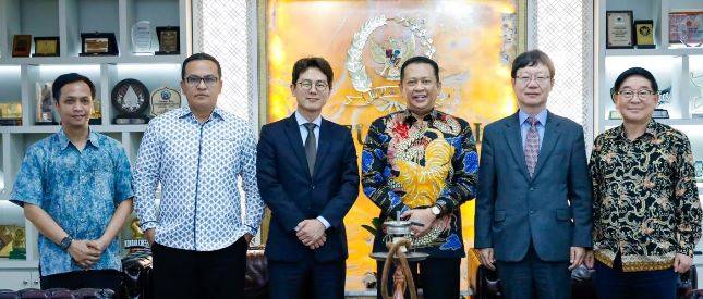 Terima Jajaran Dynamic Design Korea Selatan, Ketua MPR RI Dukung Pembangunan Pabrik Cetakan Ban di Cirebon