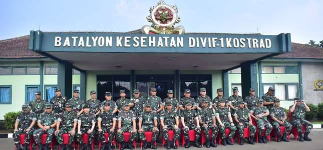 Wadan Kormar Brigjen TNI (Mar) Suherlan  Dampingi Panglima TNI Peninjauan Kesiapan Rumkitlap Internasiomal 