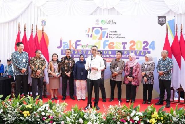 Dihadiri PJ Gubernur Heru Budi Hartono, Food Station Luncurkan Produk Baru di JakFood Fest di Pasar Induk Beras Cipinang