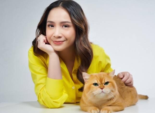 Cara Nagita Slavina Ciptakan Bonding Dengan Kucing-Kucing Kesayangannya
