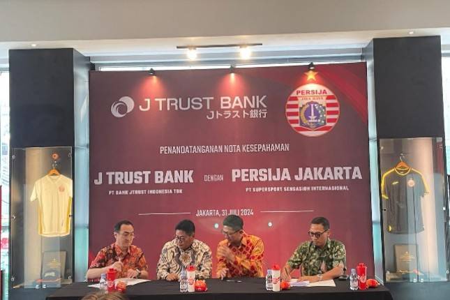 J Trust Bank Dukung Persija Memasuki Musim Baru