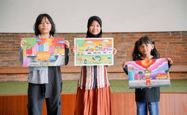 Rayakan Hari Anak Nasional, Lalamove Gelar 'Driving Dreams Drawing Competition' untuk Anak-anak Mitra Pengemudi