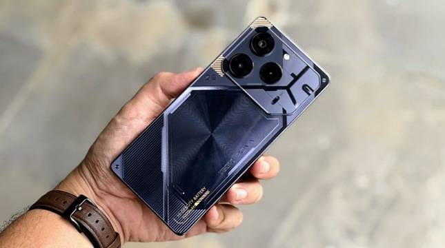 Lebih dari Sekadar Gaming, TECNO POVA 6 Pro 5G Hadir dengan Desain MiniLED dan Visual Layar Memukau