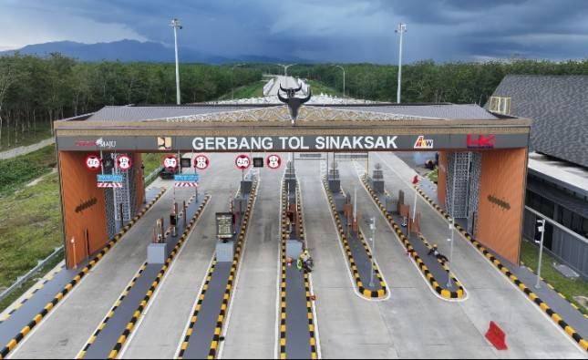 Dorong Percepatan Pertumbuhan Ekonomi dan Wisata di Sumatra Utara, Presiden Jokowi Resmikan Dua Jalan Tol Garapan Hutama Karya Group