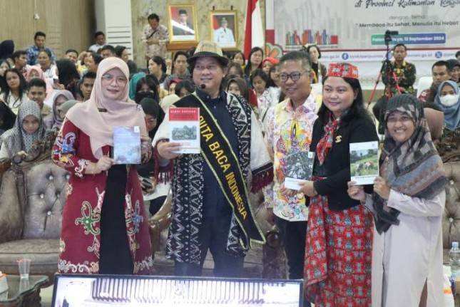 Literasi Sebagai Kunci Pembangunan Karakter Generasi Emas 2045