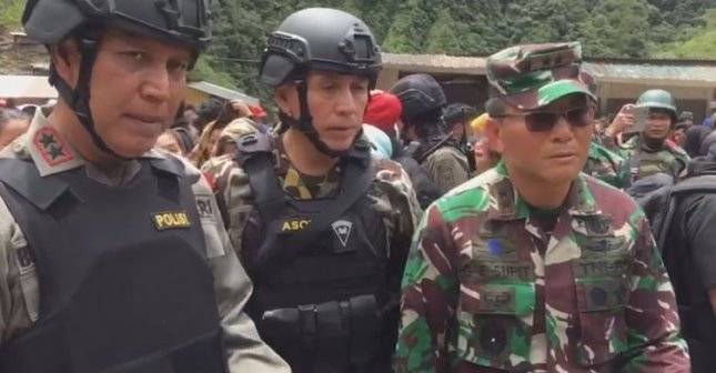 Satgas TNI-Polri Monitor Situasi Warga Banti-Kimbeli Papua