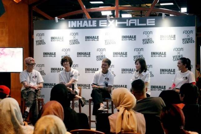 FOOM dan Weird Genius berkolaborasi luncurkan produk series terbaru lewat INHALE EXHALE concert