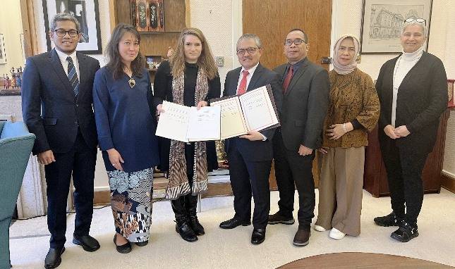 Perpusnas Jalin Kerja Sama Internasional dengan SOAS untuk Digitalisasi Naskah Nusantara