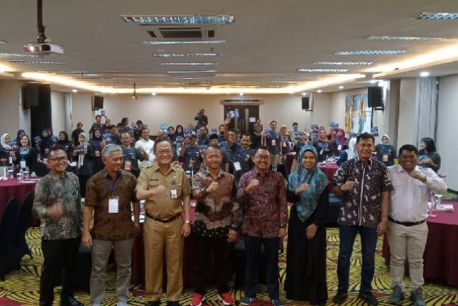 Pemanfaatan Sawit Menjadi Helm dan Pakan Unggas