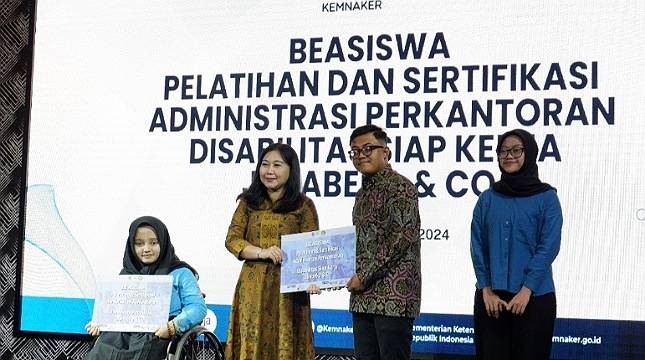 Diresmikan Menaker Yassierli, Jababeka Luncurkan Program Beasiswa Disabilitas Siap Kerja