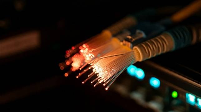 Kesenjangan Kualitas Fixed Broadband di Indonesia: ISP Lokal Tertinggal Jauh Dibanding ISP Skala Besar