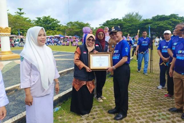 Program Kesehatan Tepat Sasaran, LKC Dompet Dhuafa Sumsel Raih Penghargaan dari Pemkab Ogan Ilir