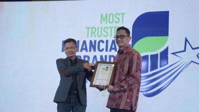Bukti Kepercayaan Masyarakat Khususnya Jemaah Haji dan Umrah,Ini Harapan Kepala BPKH Atas Peraihan Most Trusted Financial Brand Awards 2025
